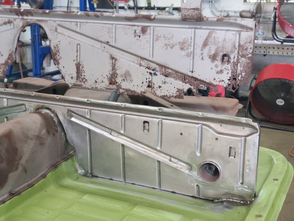 Type 3: Two-piece Pan Divider/Partition Lower Repair Panels, Notchback, Fastback, Squarebackack for Type 3