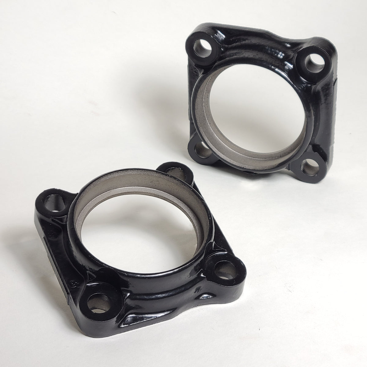 IRS Stub Axle Bearing Retainer Cap, German, Refurbished