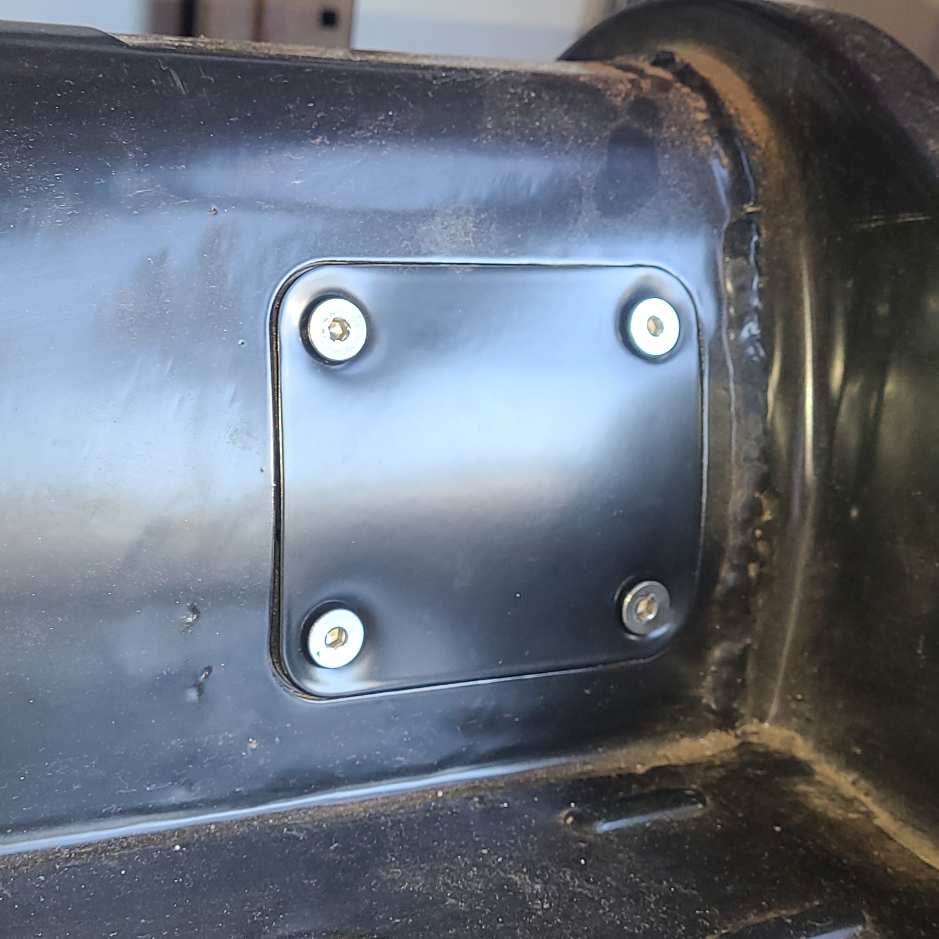 Washburn's Forward Flush Tunnel Cover Kit, All Years — close-up