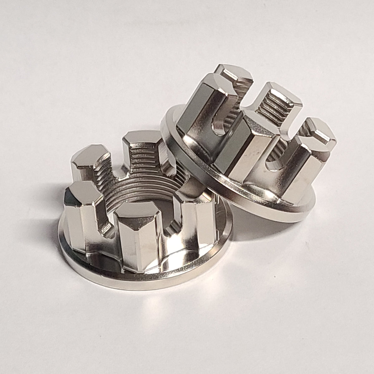 Chromoly Nickel-Plated VW Axle Nuts Pair – The Ultimate Security