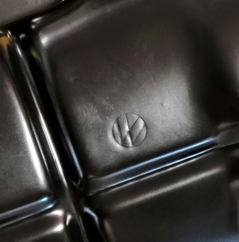 VW valve cover -8 AN breather bung detail — TIG-welded steel fitting for catch can plumbing