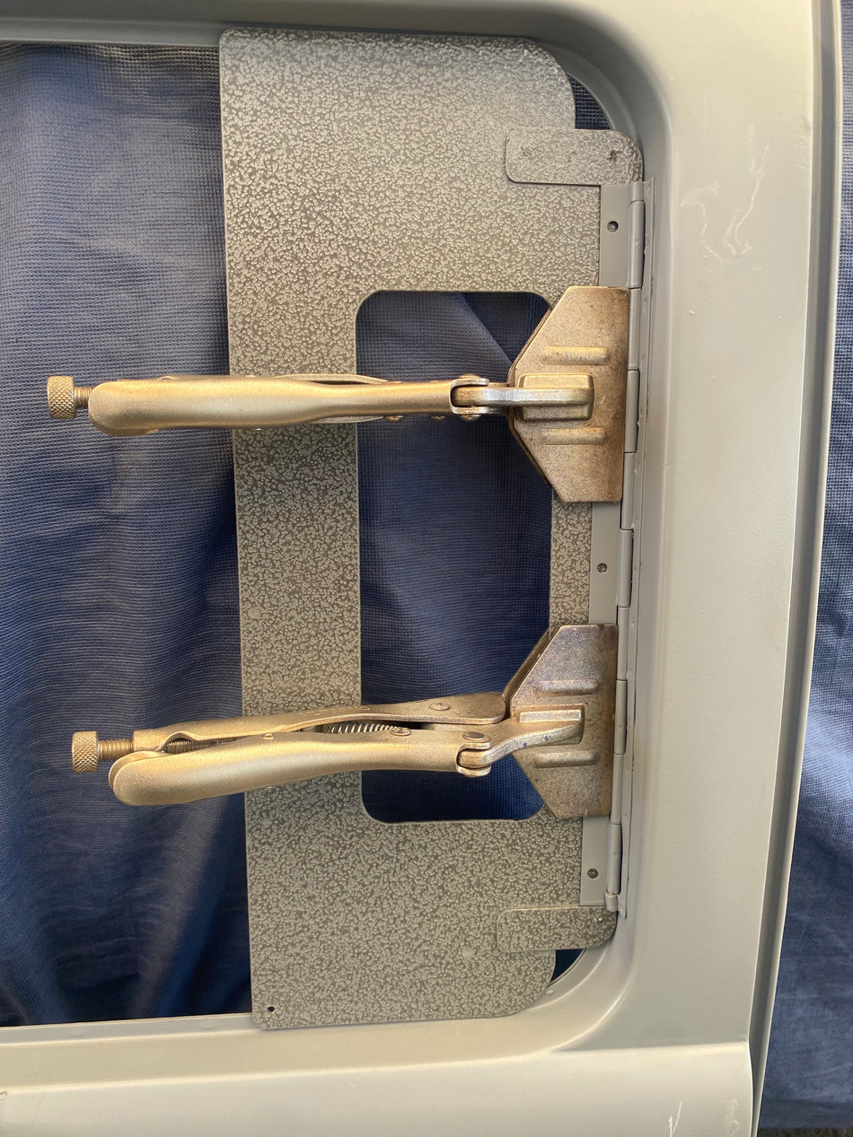 Bus: Side Window Pop Out Hinge Installation Welding Fixture for Split Bus for Bus